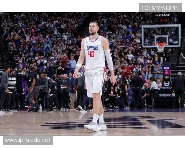 快船3将回暖太关键了！祖巴茨统治内线，另2小将连爆巩固替补实力