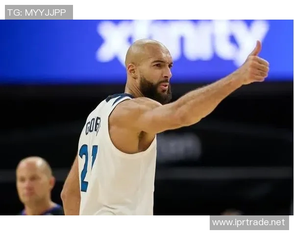 12分16板2帽！芬奇：戈贝尔数据不错 但防守影响力没体现出来